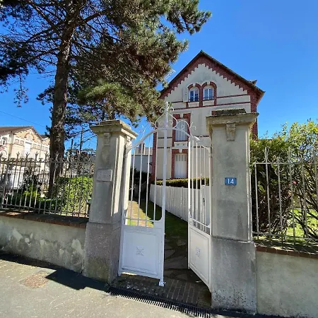 Διαμέρισμα Lumineux & Commerces A Pied Cabourg