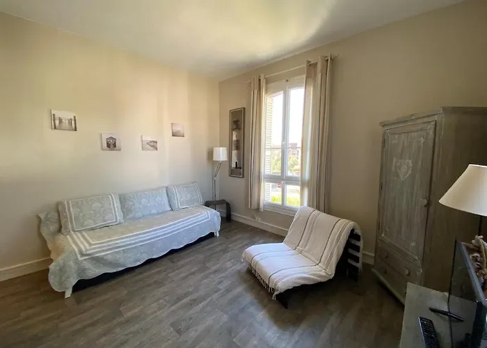 Lumineux & Commerces A Pied Διαμέρισμα